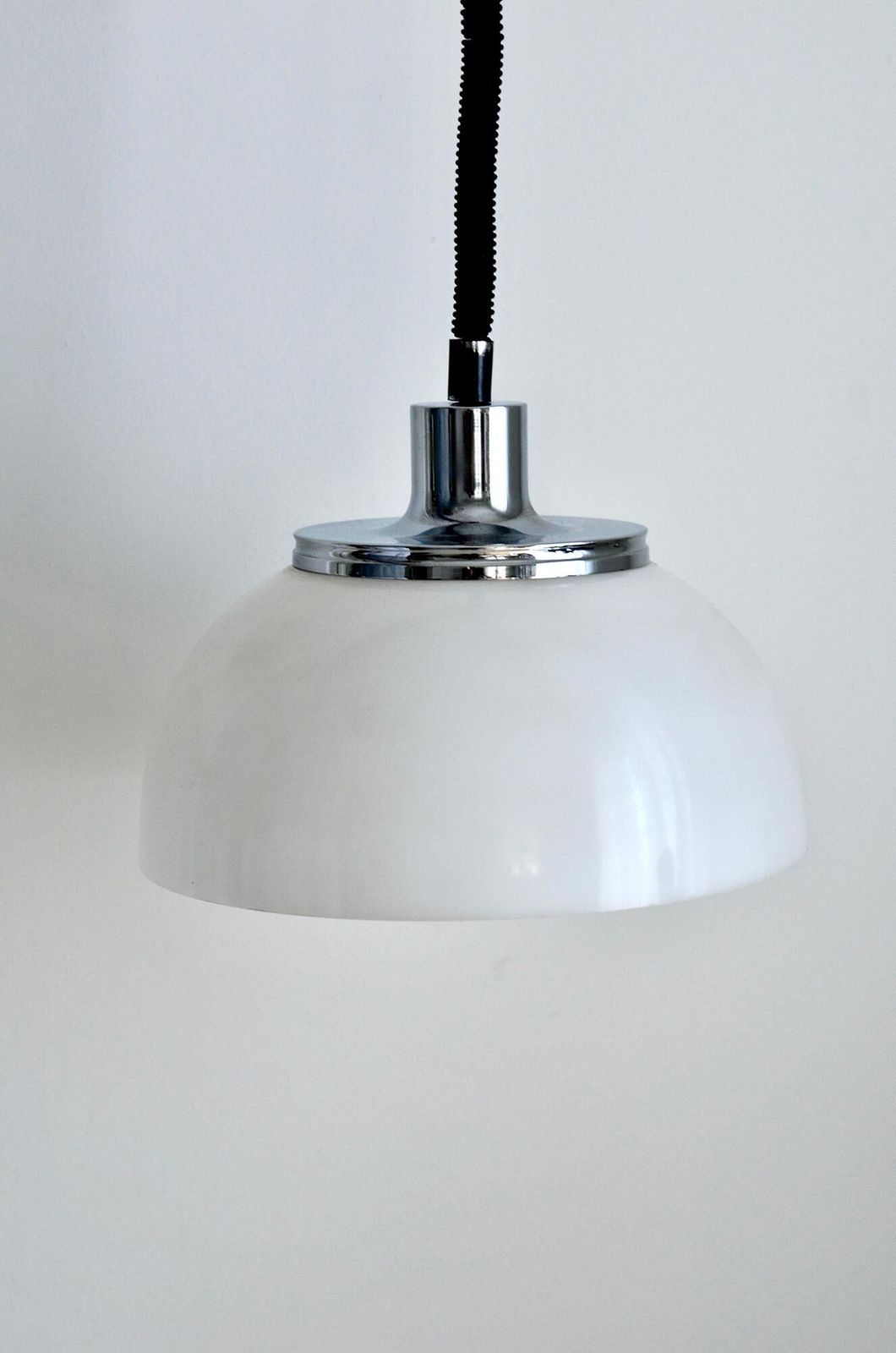 Harvey Guzzini Faro Rise & Fall Pendant Lamp photo vinterior