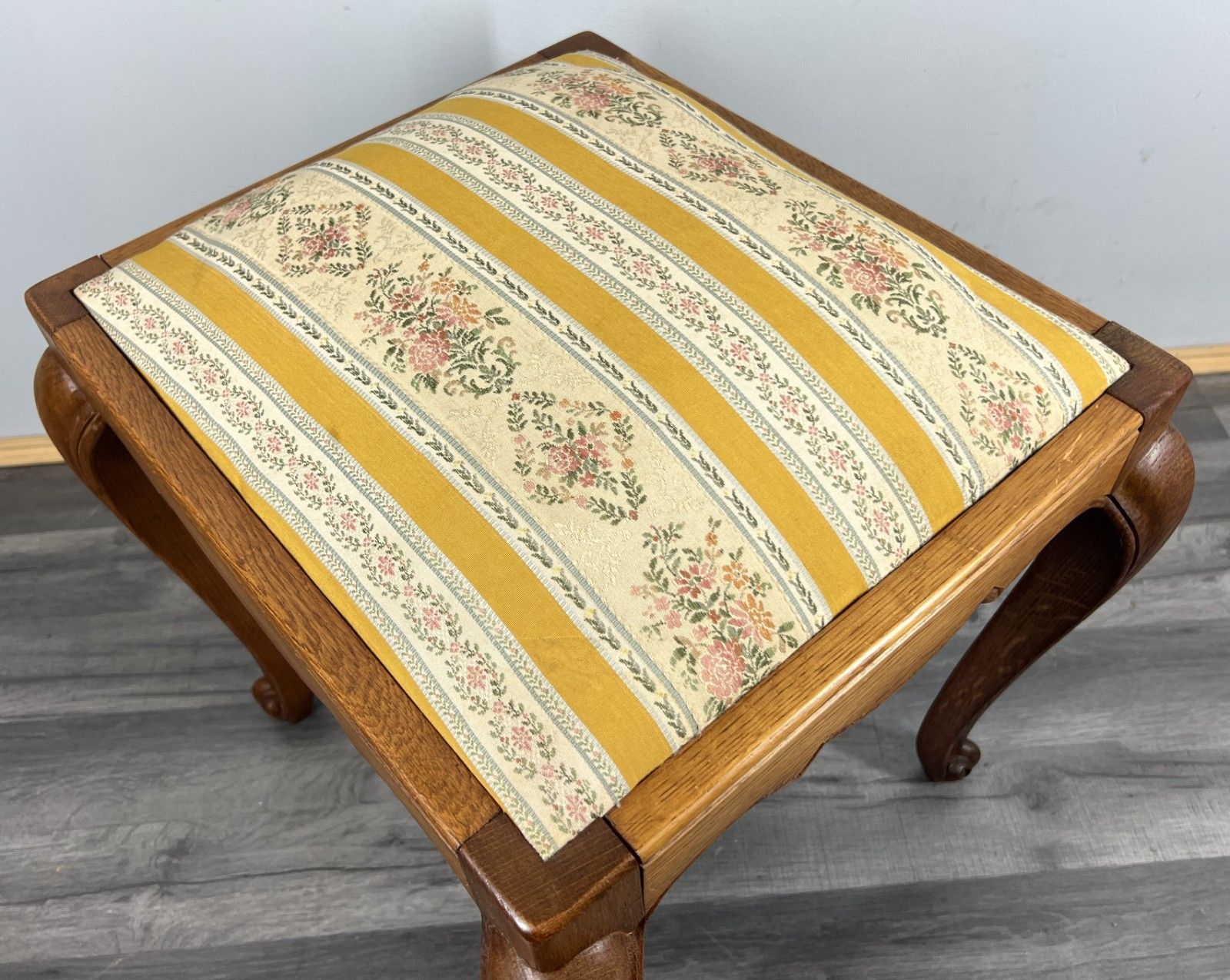 Footstool Vintage French Louis Style Oak Table Stool Upholstered Seat Lot 4214 photo 239.0