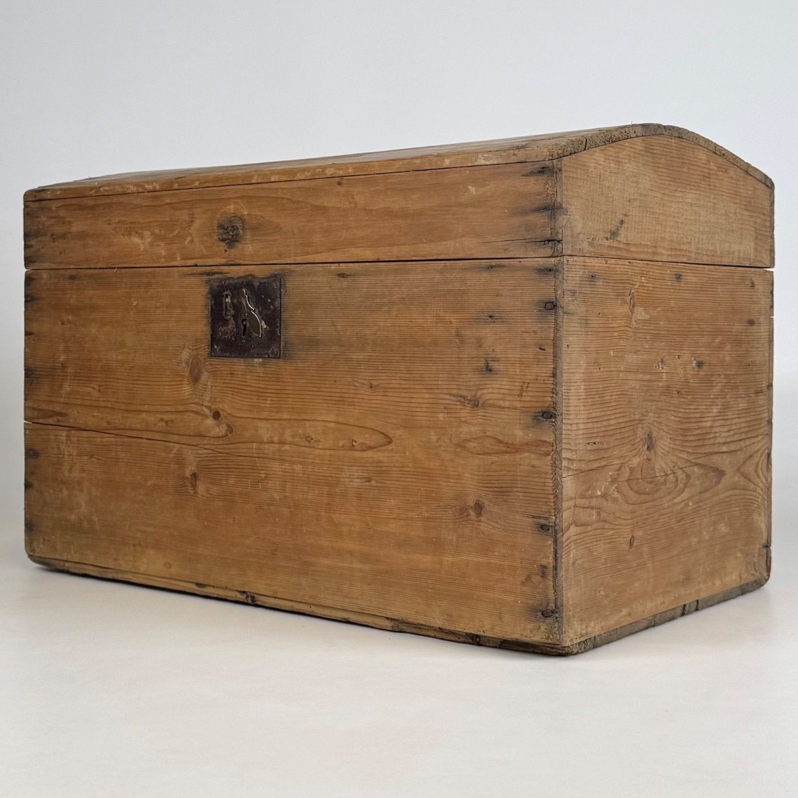 Antique 19th Century Rustic Dome Top Trunk In Pine photo furniture