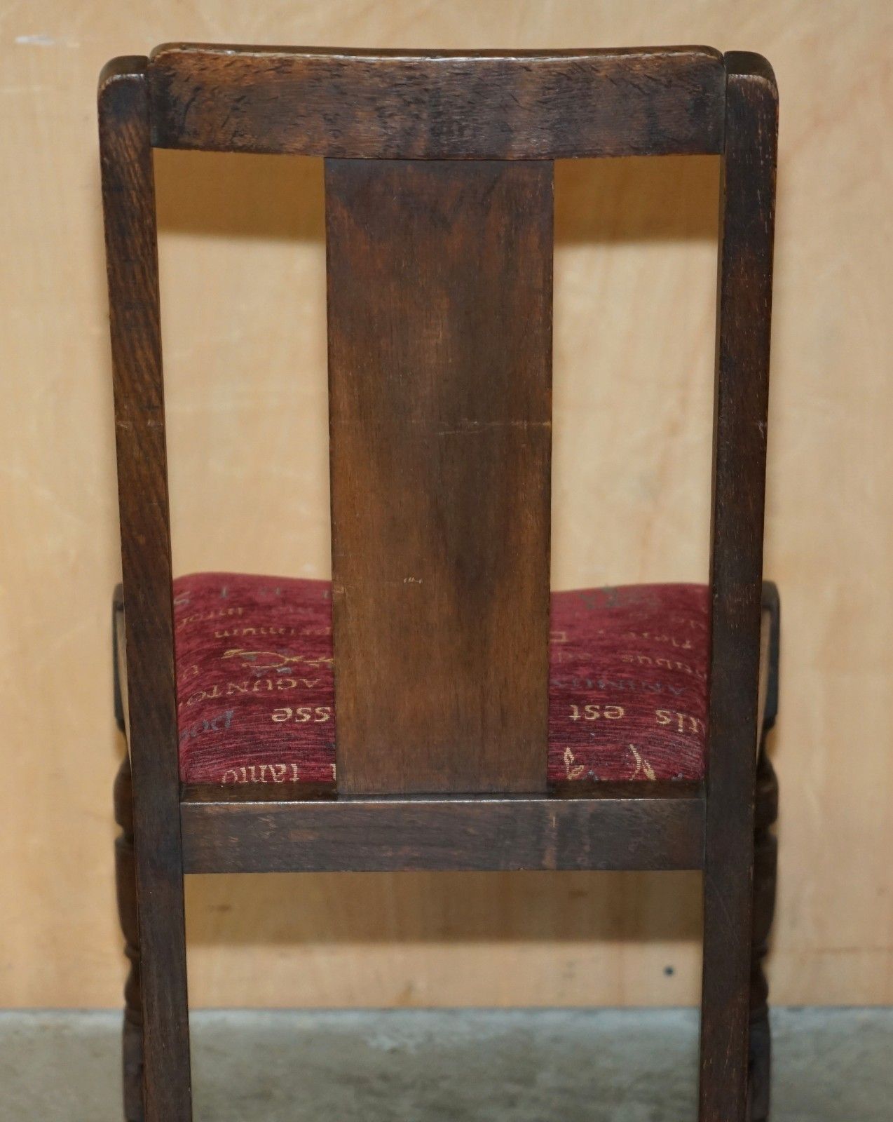 195.0 English Oak Art Deco Hall Chair With Latin Inscribed Seat Upholstery photo