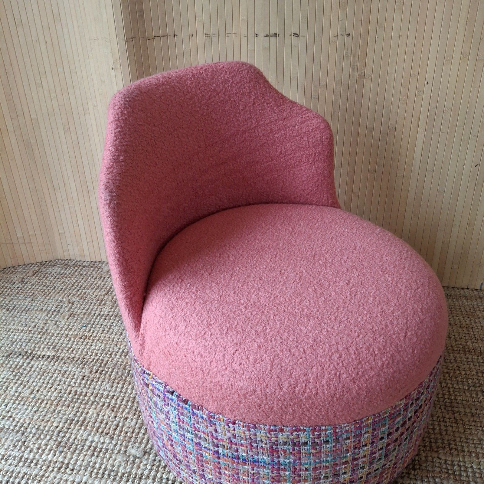photo vinterior Fab Vintage Retro 70s Cocktail Bedroom Tub Chair Coral Boucle Multicolour Tweed