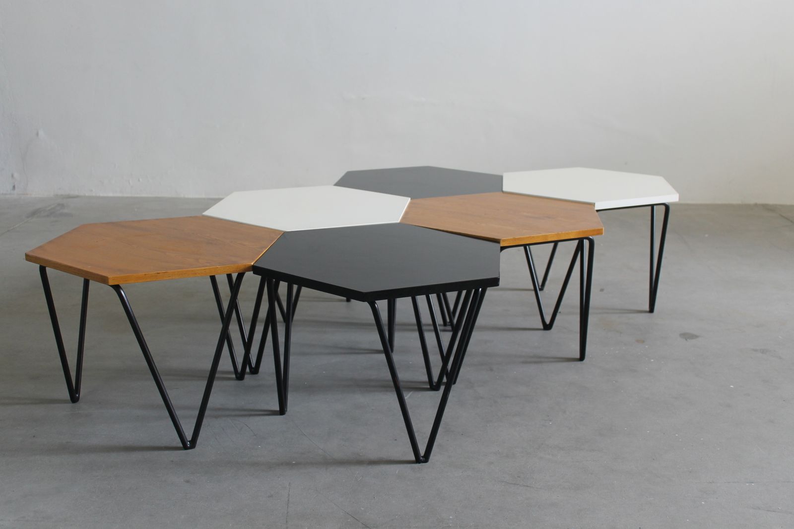 Gio Ponti Set Of Six Hexagonal Coffee Tables In Wood And Metal I.S.A. 1950s