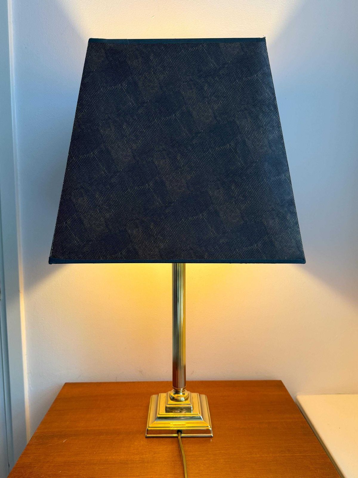 Vintage Messing Tafellamp XXL (74 cm / 29,13") | Hollywood Regency | Corinthian | jaren 60/70 | Herda Amsterdam photo vintage
