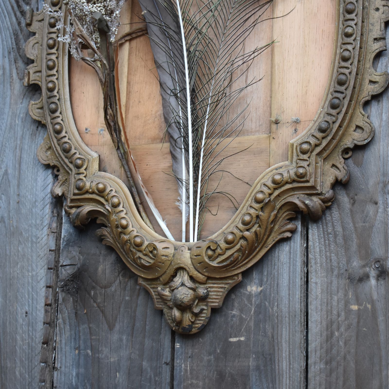 Home Decor Antique Early 19th Century Ornate Oval Gold Gilt Gesso Plaster Picture Frame photo