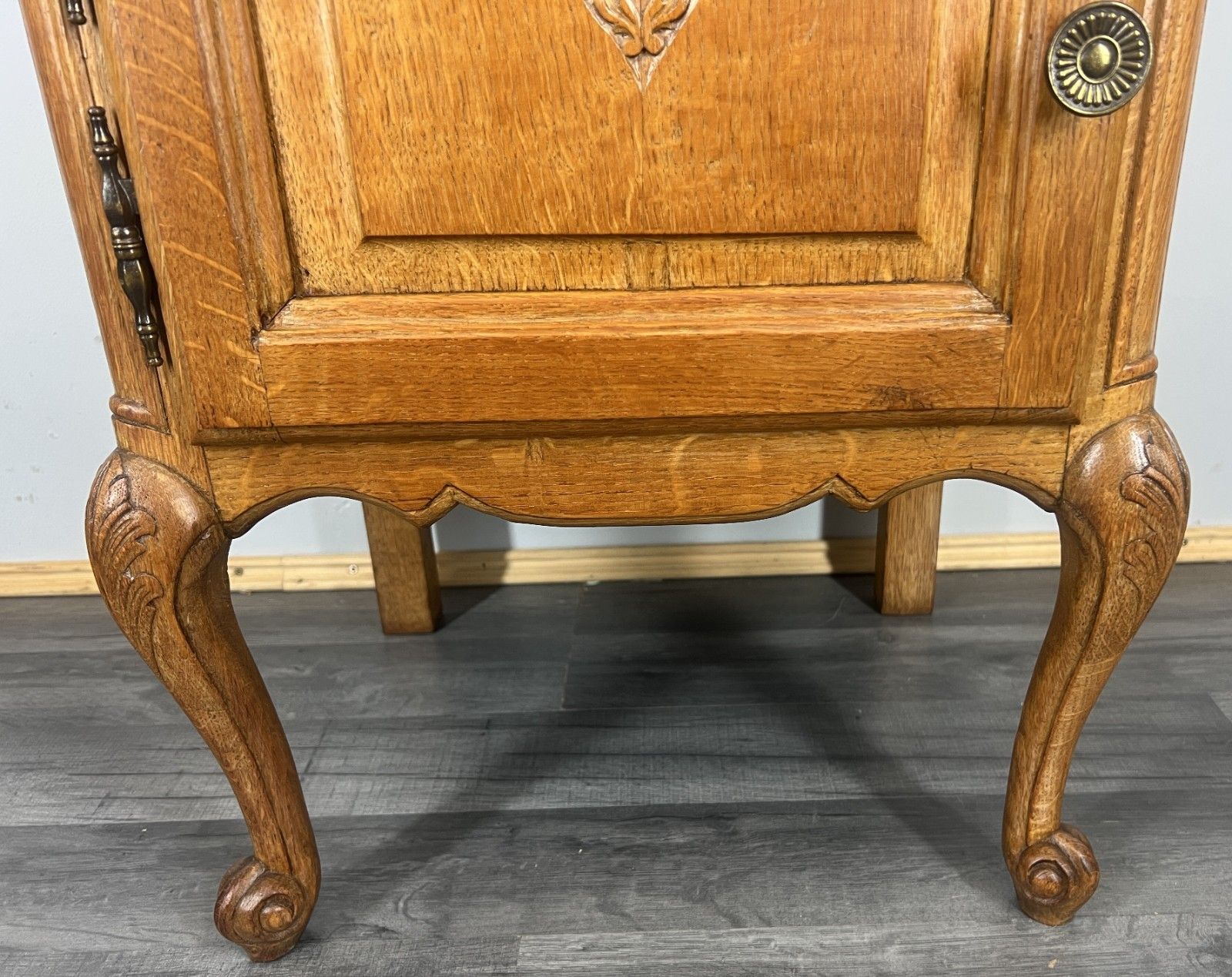 Pair Of Bedside Tables Vintage French Louis Oak  Nightstands Cabinets Lot 4235 photo vinterior