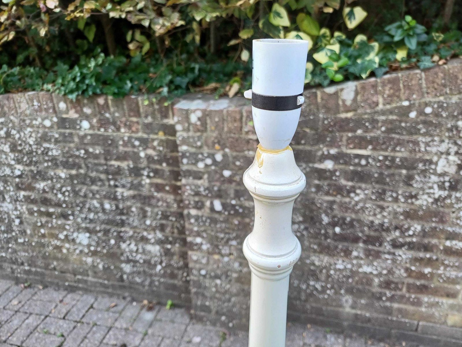 Vintage Painted Beech Floor Lamp – Mid Century Turned & Fluted Standard Lamp, Cream Shabby Chic Cottagecore Retro Home Lighting, Working photo Lighting