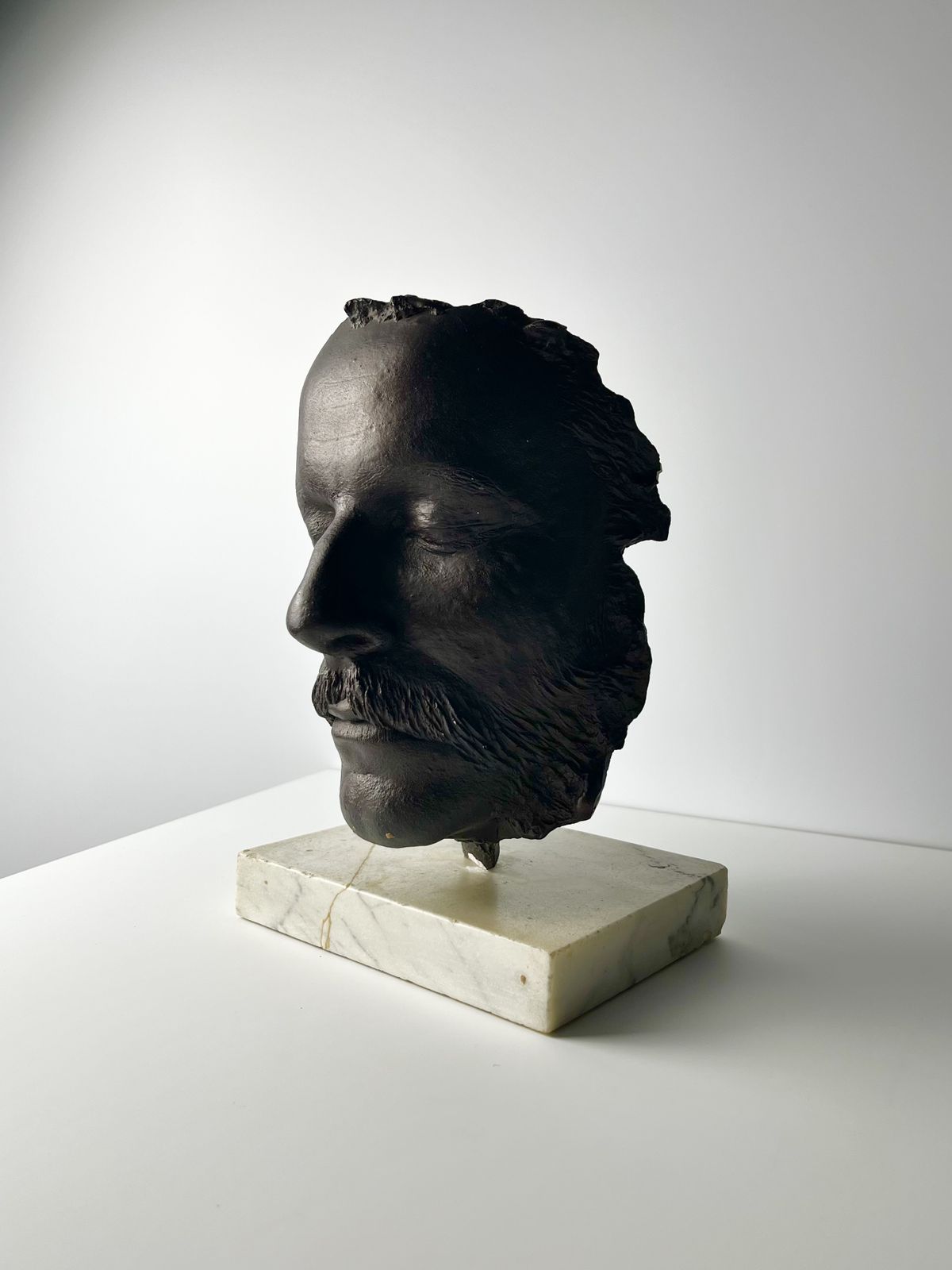Art Enigmatic Death Mask Sculpture On Marble Base, Age And Origin Unknown photo