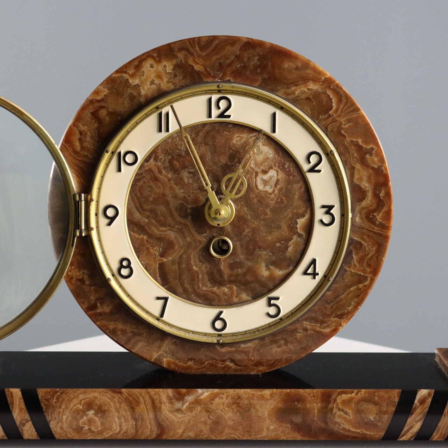 Clock Art Deco Marble Onyx Italy 1930s 1940s photo vintage