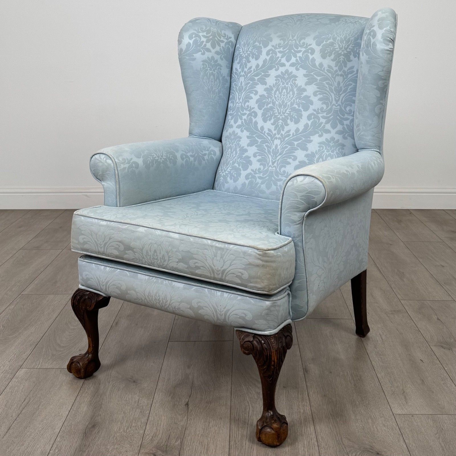Antique 20th Century Wingback Armchair In Oak