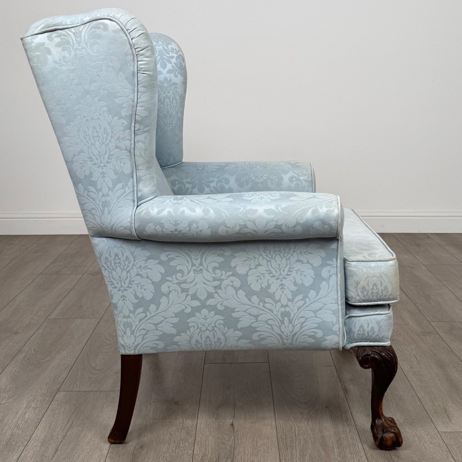Antique 20th Century Wingback Armchair In Oak photo vinterior