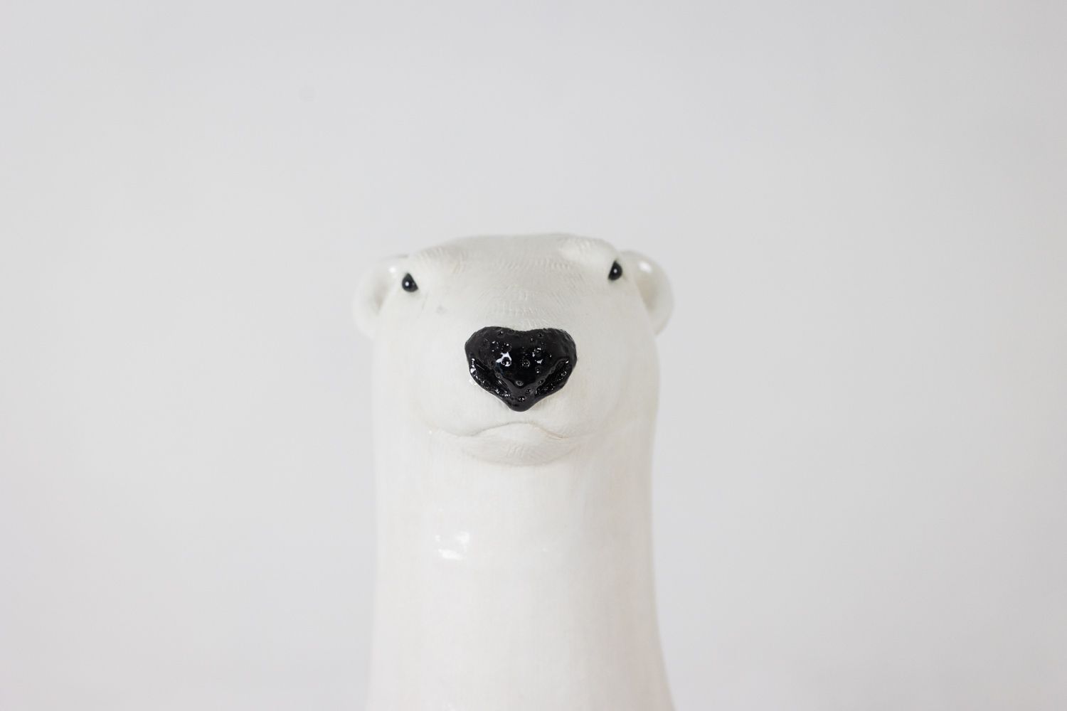 Valérie Courtet. Standing Polar Bear. Contemporary Work. photo Art