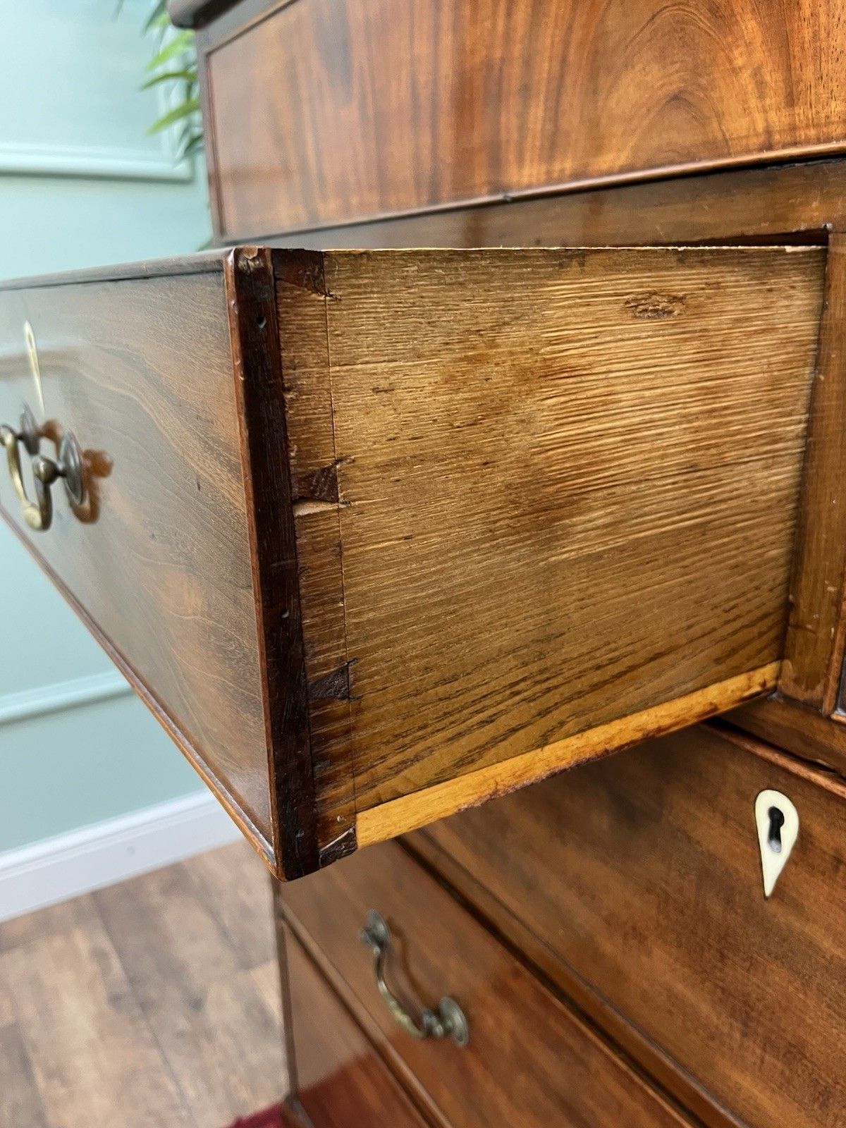 Superior Quality Antique Georgian Solid Mahogany Graduated Chest Of Drawers photo vintage