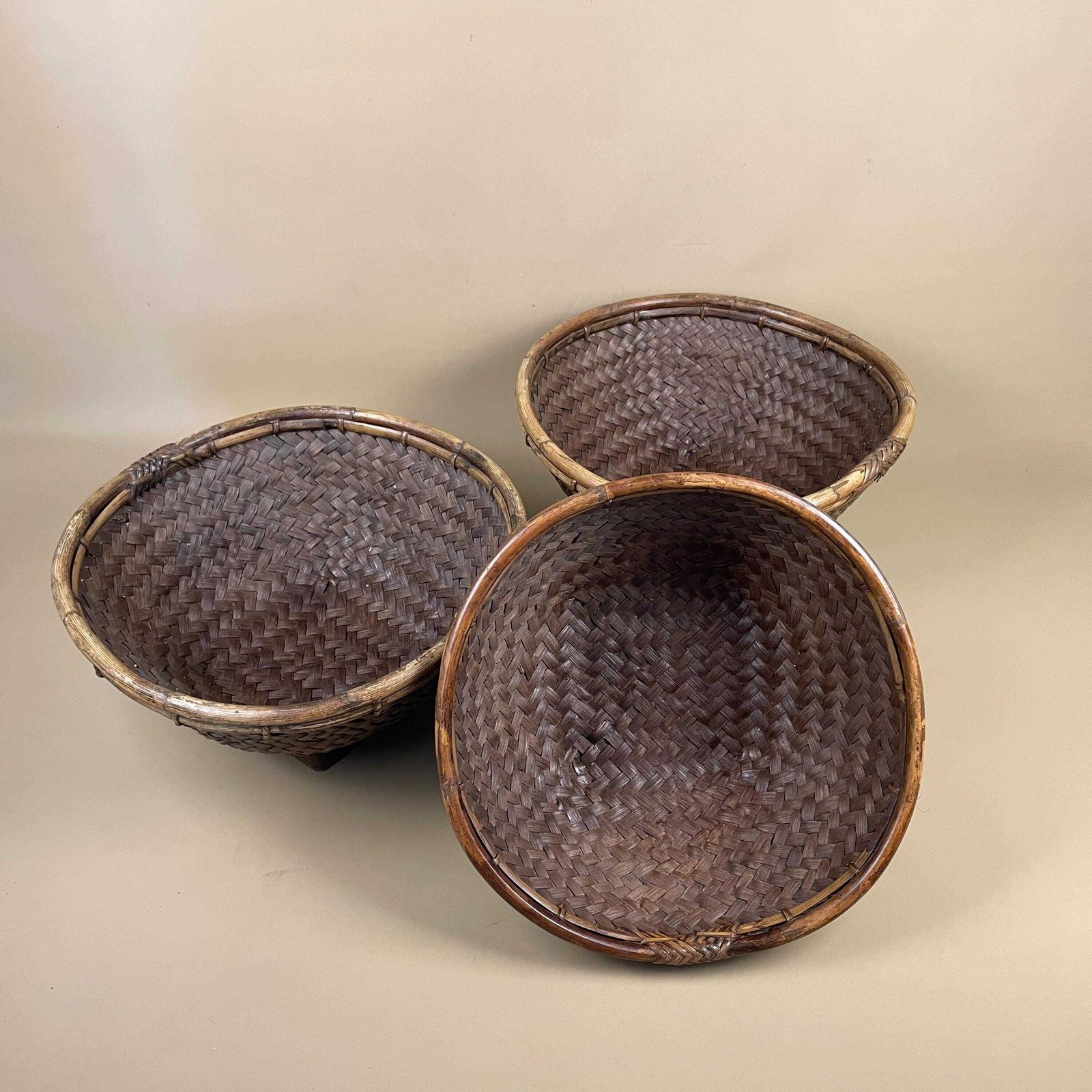 Set Of 3 Indonesian Bamboo Woven Display Bowls Basket Round Brown Bowl Table Display Decorative Brown Handmade Circular Fruit Boho photo 75.0