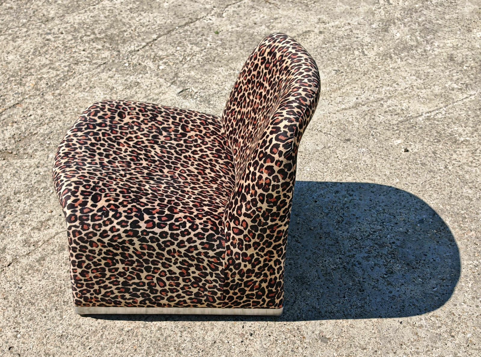 Iconic Alky Chair Designed By Giancarlo Piretti For Artifort In Leopard Print photo vinterior