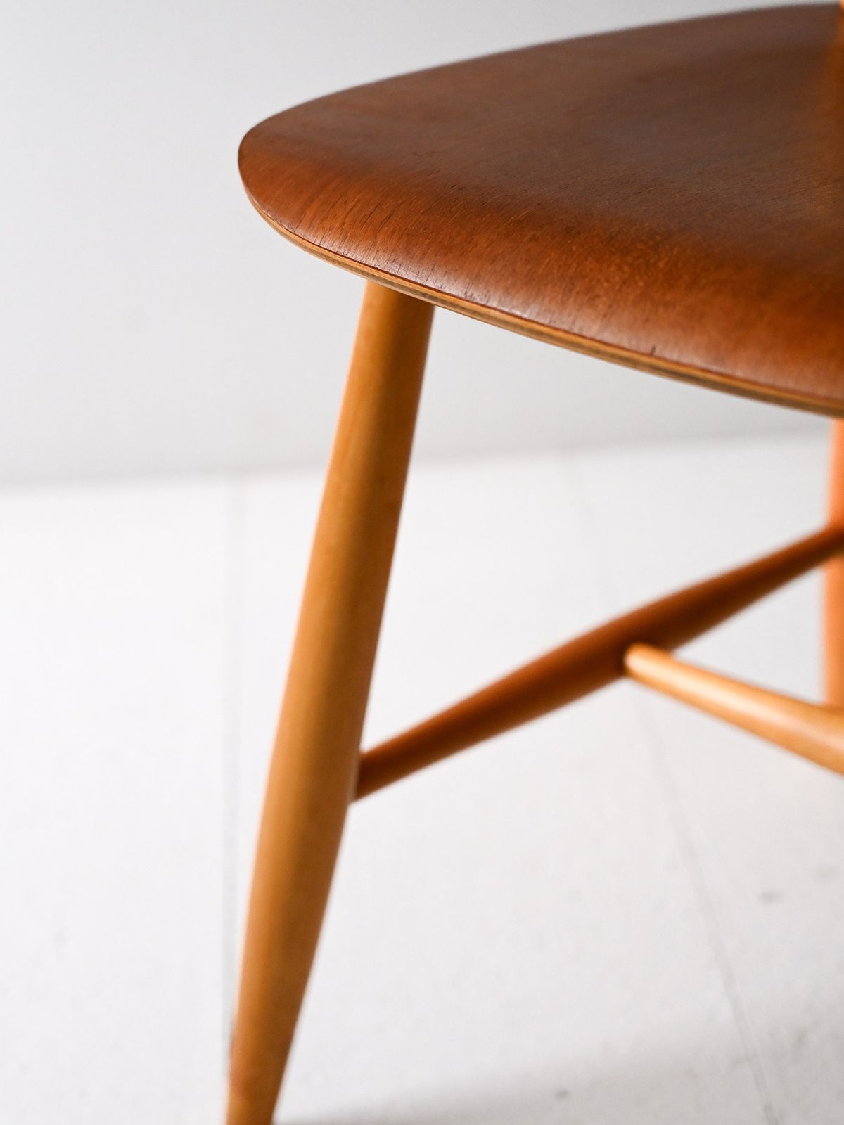 Pair Of Scandinavian Chairs From The 1950s And 1960s In Beech And Teak, Pinstol Type. photo vinterior