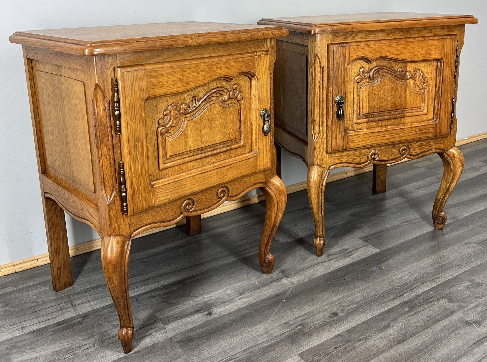 Pair Of  Bedside Tables Vintage French Louis Oak Nightstands Cabinets Lot 4245 photo furniture