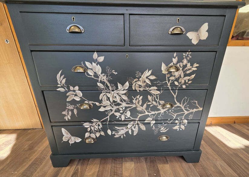 Large Vintage Pine Drawers photo 320.0