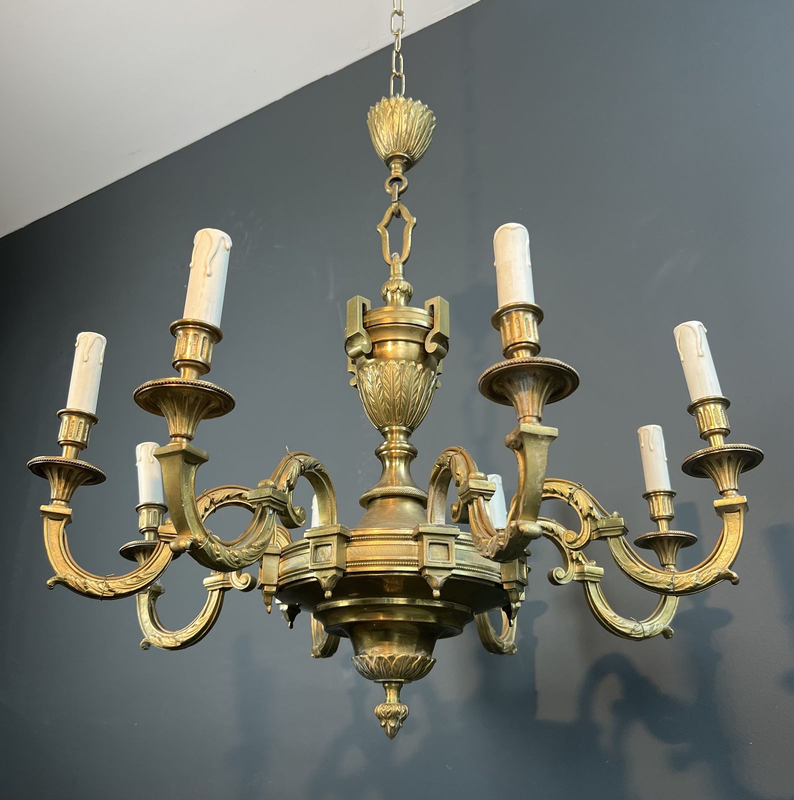 Important Louis XVI Style Chiseled Bronze Chandelier With 8 Light Arms By Lucien Gau