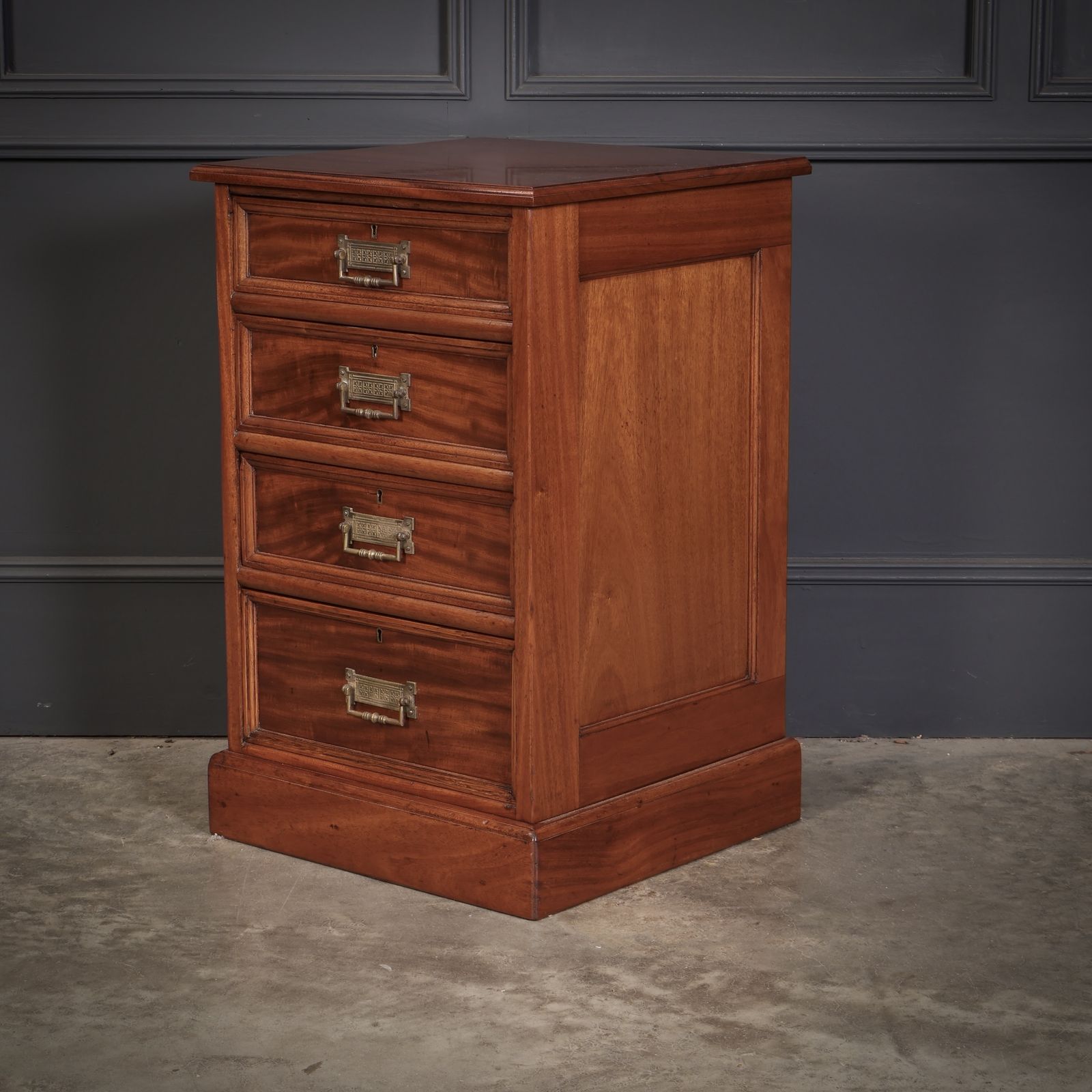 Large Pair Of Victorian Mahogany Bedside Chests photo vintage