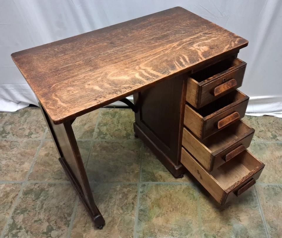 Antique Oak Childs Writing Desk With Knee Hole On Casters Lots Of Patina photo Furniture