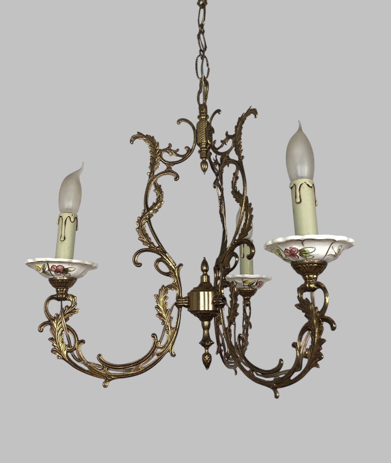 photo furniture Gilt Bronze & Porcelain Chandelier With Matching Wall Lights