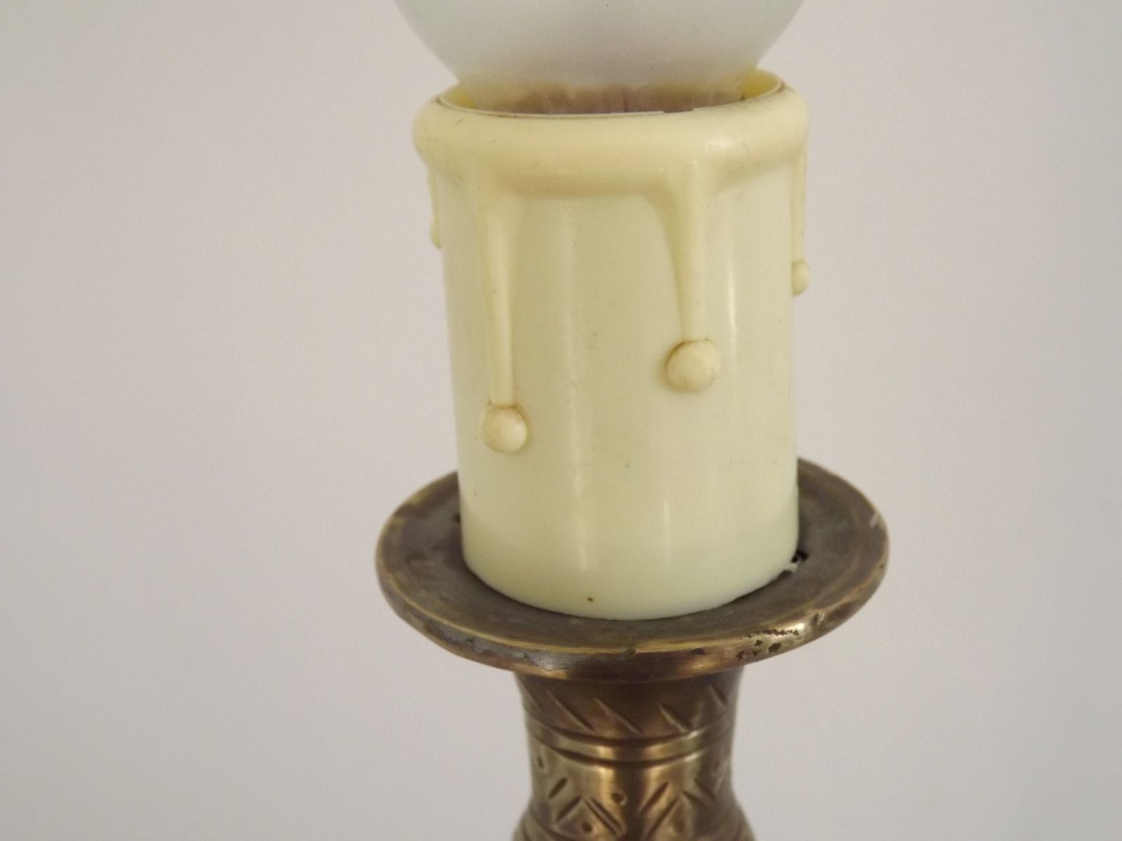 Grand bougeoir marocain en laiton électrifié, milieu du XXe siècle photo 130.0
