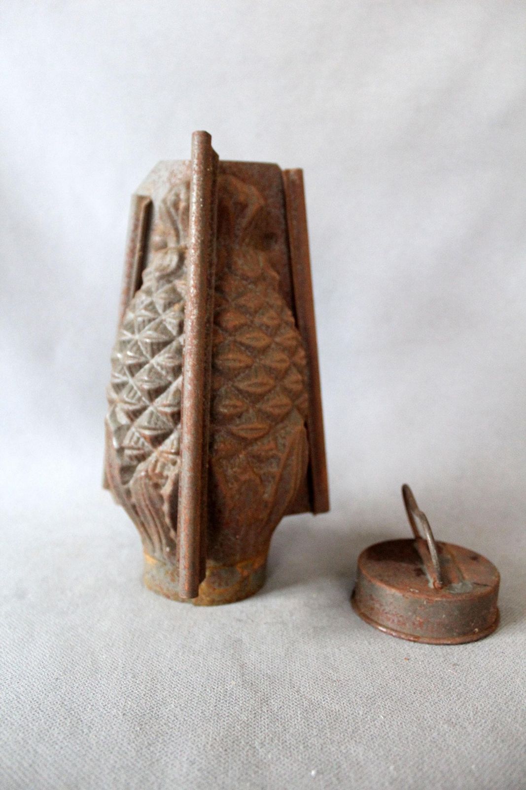 Large Antique 19th Century Tin Metal Ice Cream Mould, Pineapple Mold, Fruit, Baking Accessories, Kitchenalia Country Farmhouse Decor photo vinterior