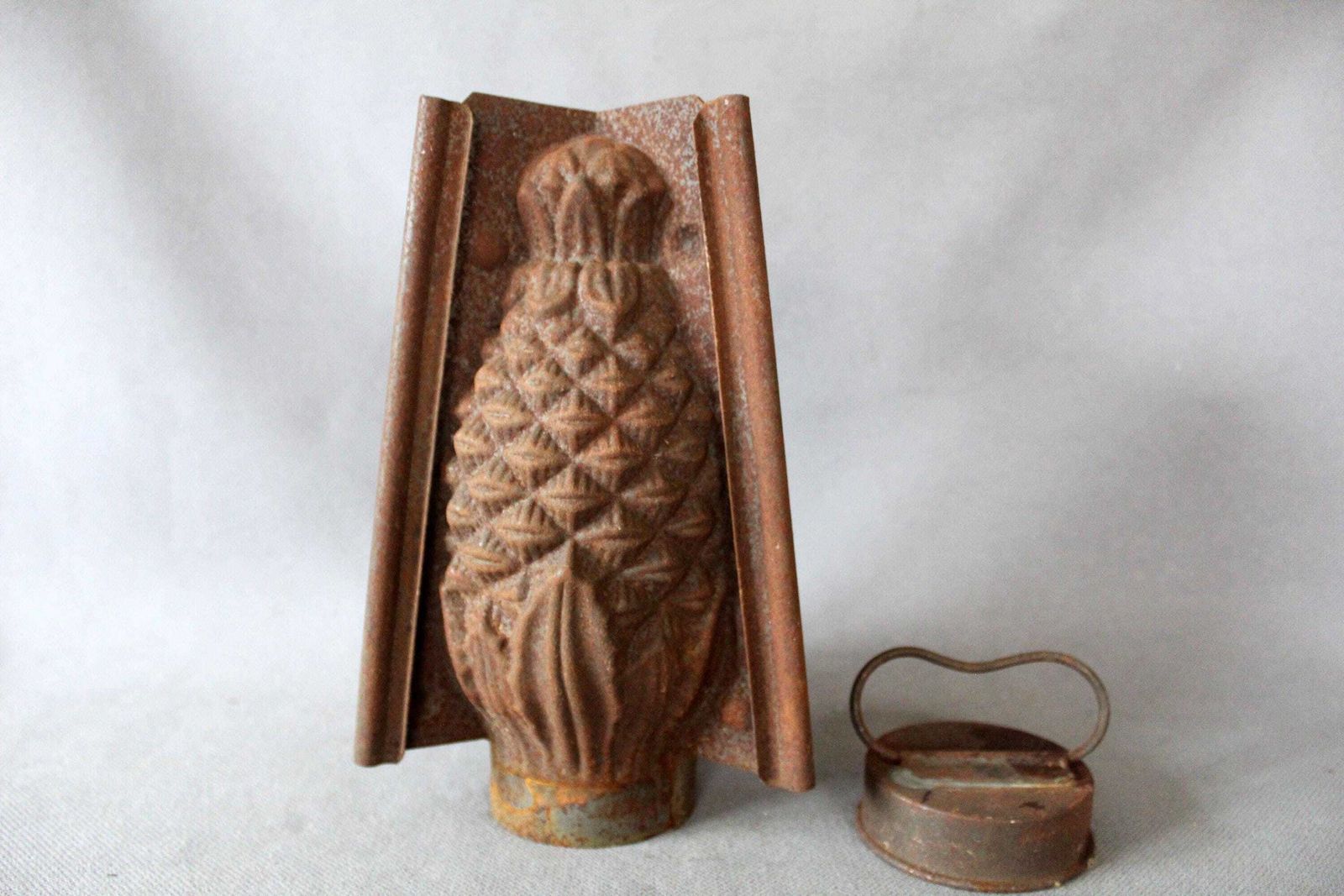 Large Antique 19th Century Tin Metal Ice Cream Mould, Pineapple Mold, Fruit, Baking Accessories, Kitchenalia Country Farmhouse Decor photo buy