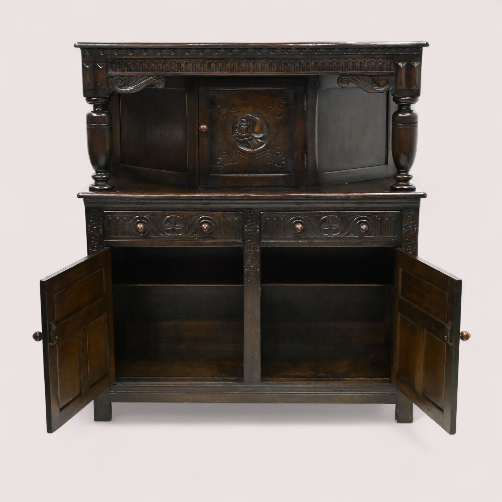 Oak Court Buffett Sideboard 1920s By Skull (Ercol) Free Uk Delivery. photo vinterior