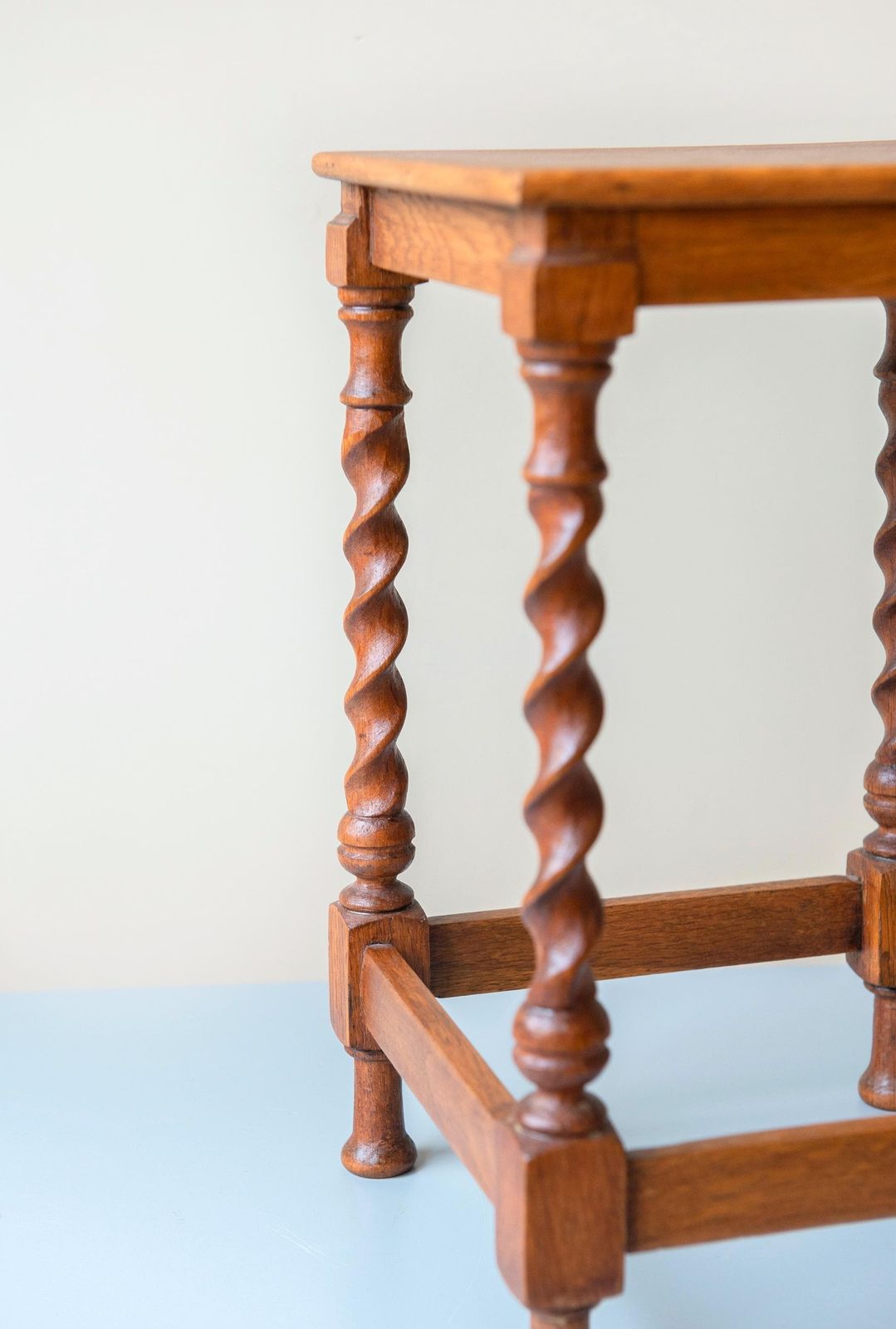 Square Barley Twist Table, Antique Side Table With Turned Legs, Hand Carved Wooden Stool, Rustic Oak Plant Stand photo vinterior