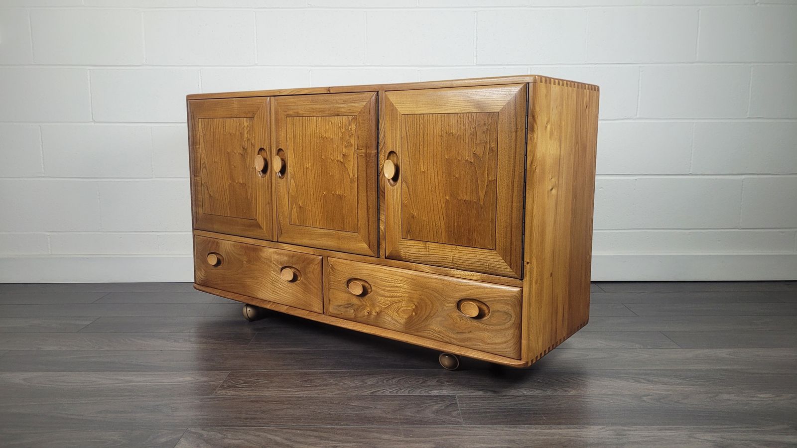 photo furniture Ercol Sideboard, 1960s