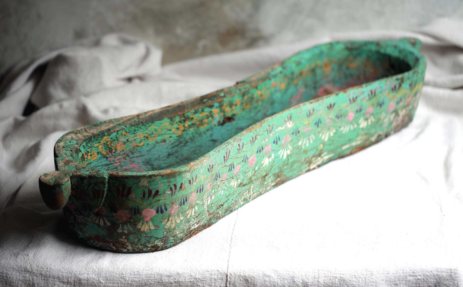 Antique Indian Folk Art Window Box: Hand Carved Floral Jardiniere photo vinterior