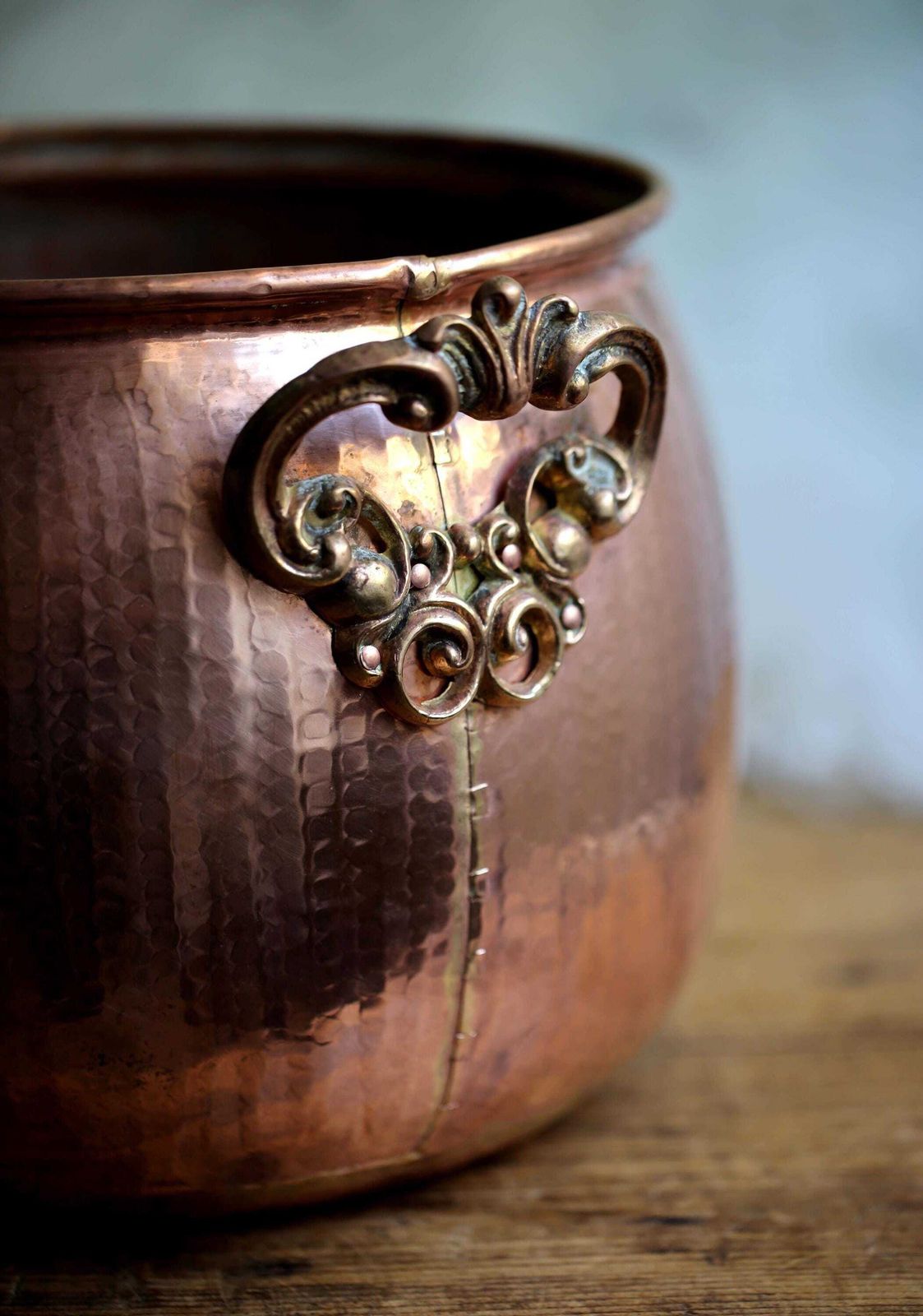 Copper Cauldron Hammered Kettle Copper Planter With Brass Handles Gilde Handwerk photo 195.0