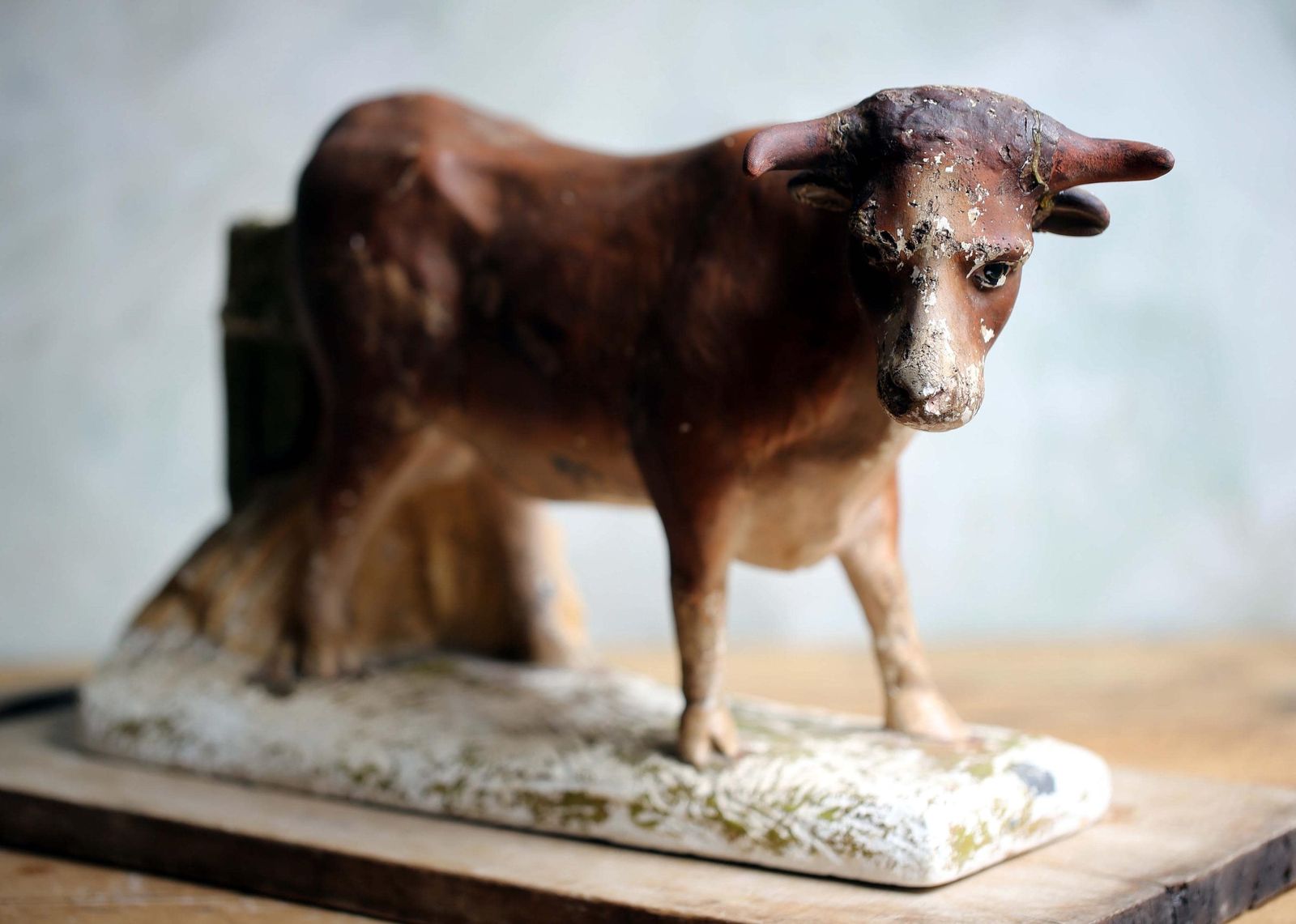 Huge Plaster Cow Large Antique Bull Statue Butcher Shop Display Figure Nativity Animal