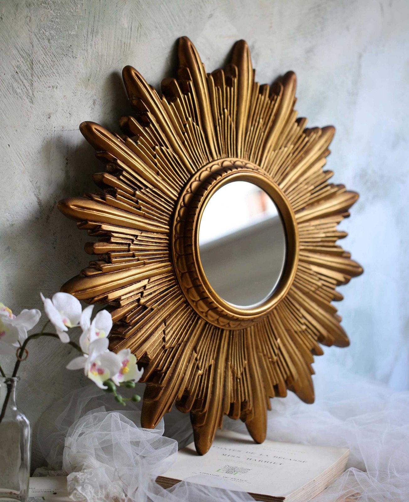 photo furniture Large Antique French Gold Sunburst Mirror Plaster Sun Burst Star