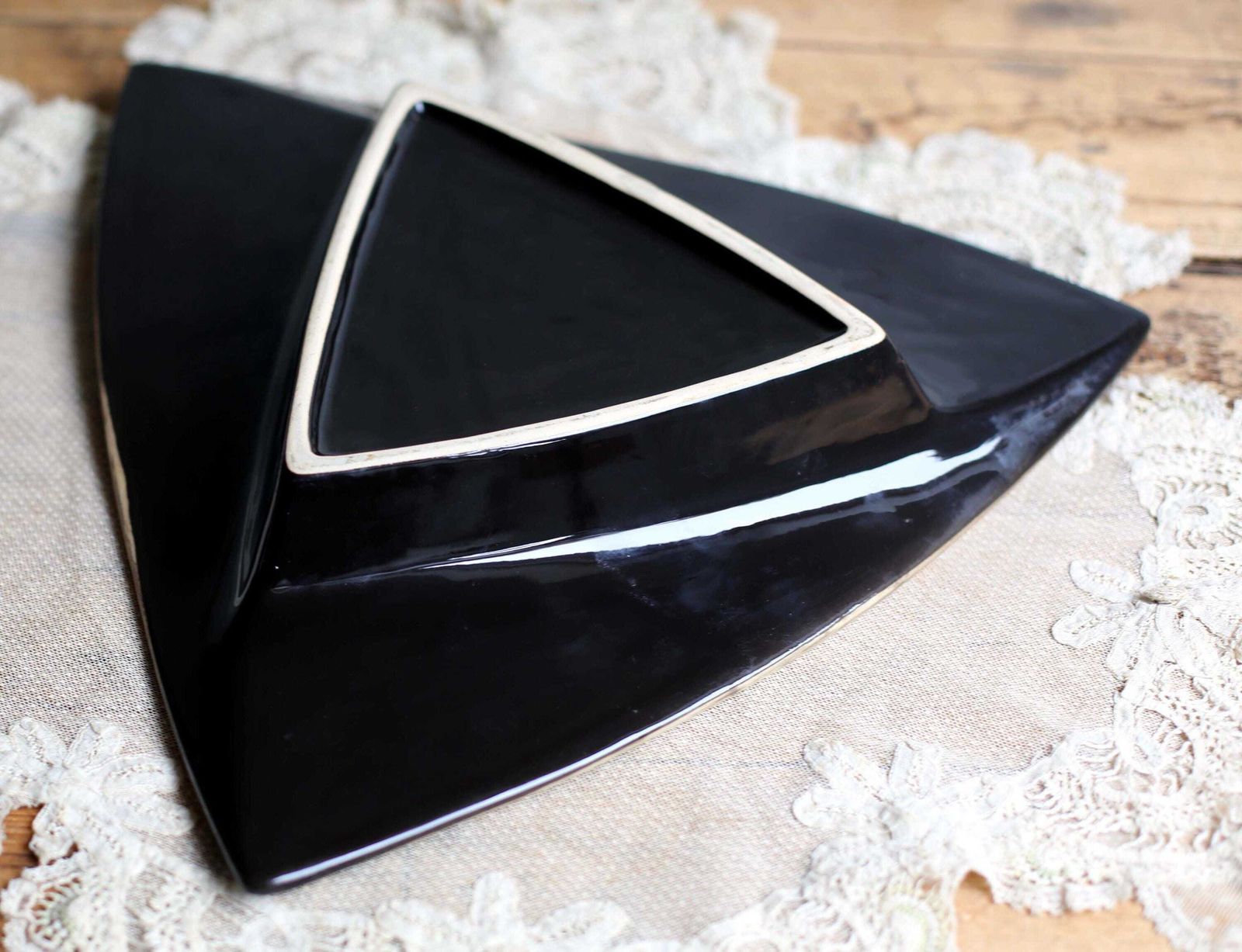 Arts & Crafts Ceramic Dish Antique Stamped Floral Triangle Plate Art Nouveau Fruit Bowl photo 147.0