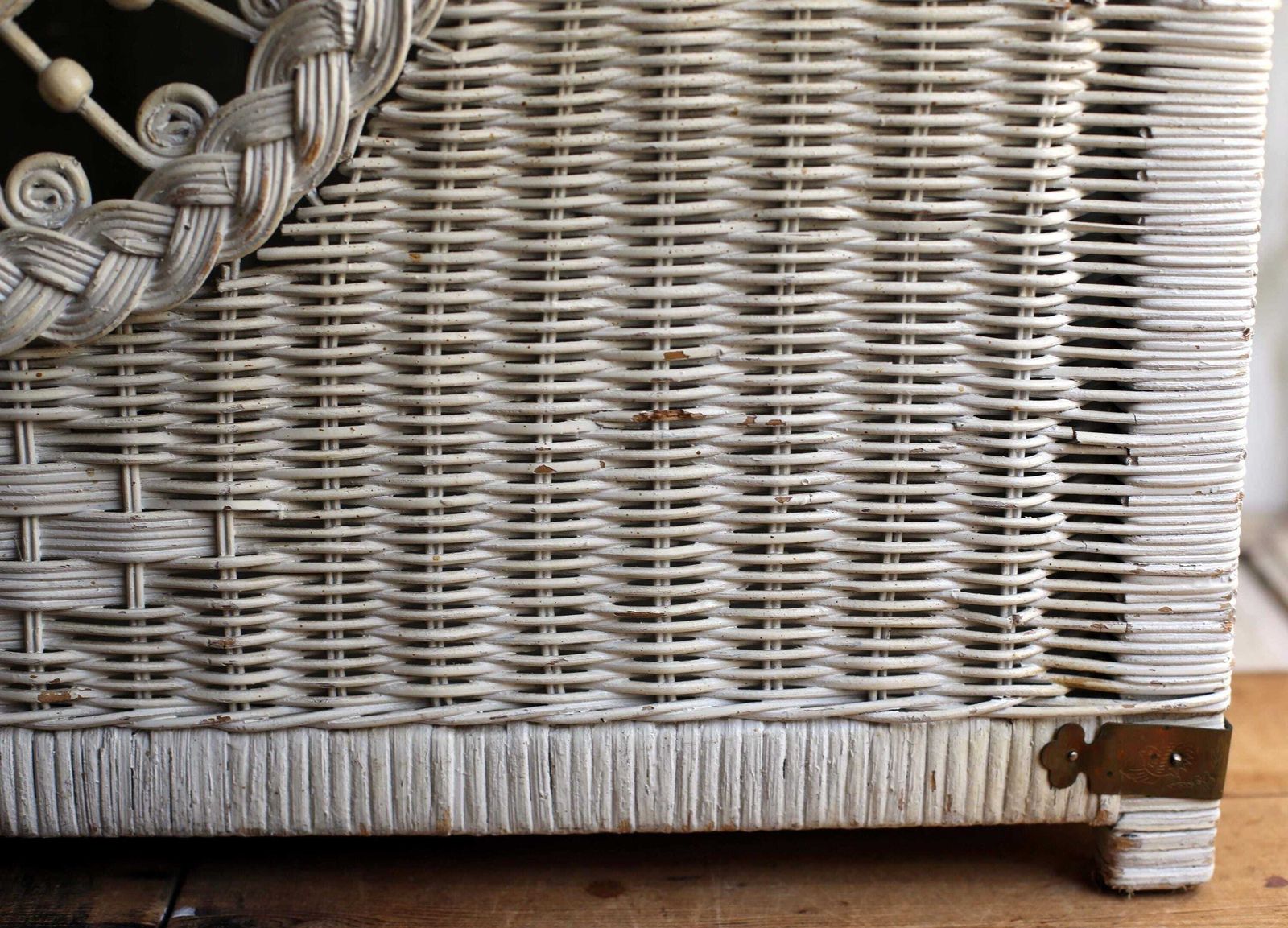 Large Wicker Peacock Trunk White Rattan Linen Storage Chest Laundry Basket Furniture photo vinterior