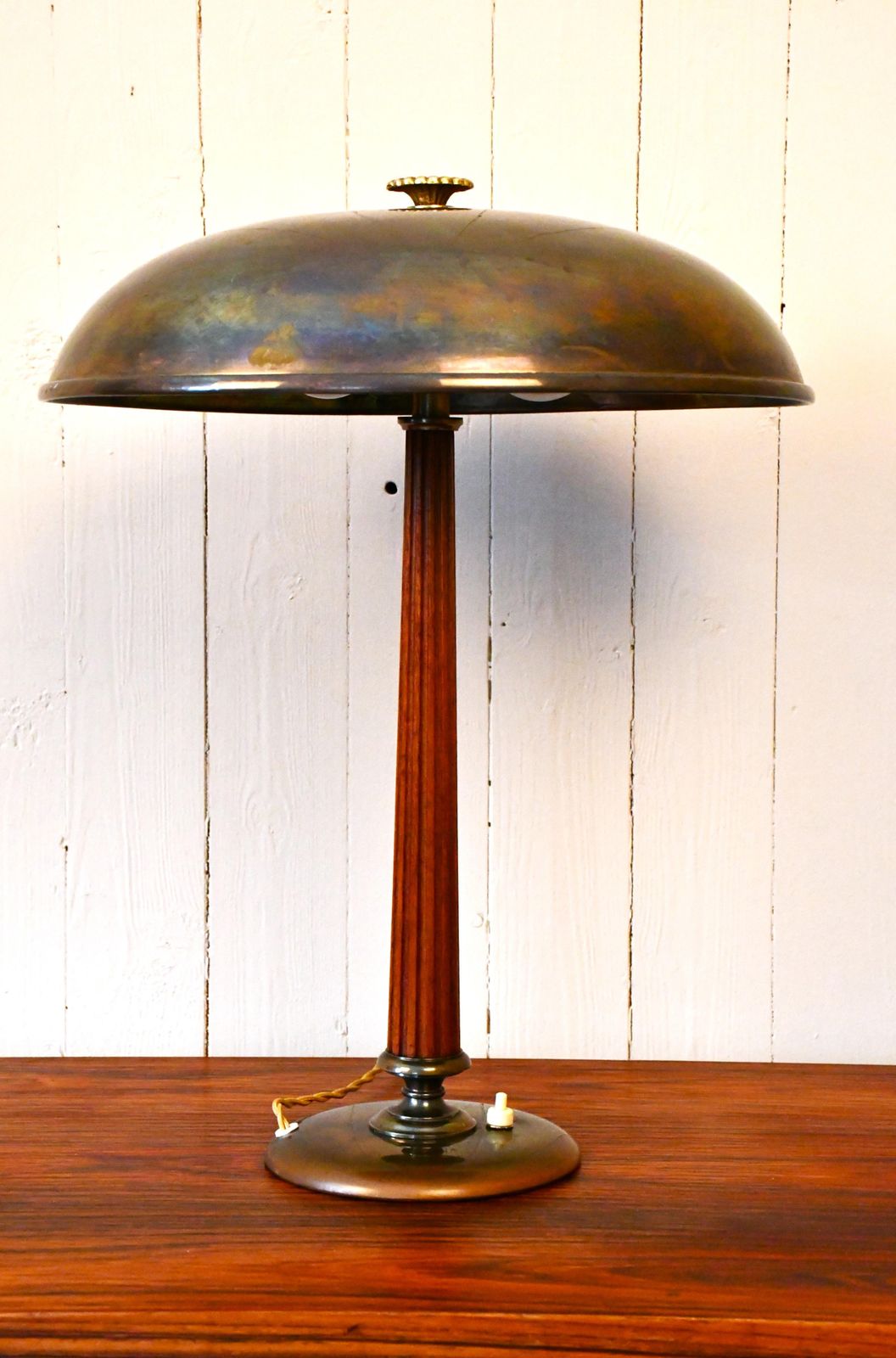 photo furniture Swedish Brass And Oak Table Lamp By Erik Tidstrand For Nordiska Kompaniet, 1940s