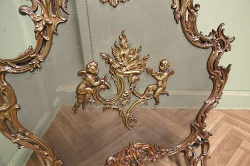 A Superb French Brass Rococo Spark Guard, Fire Screen photo vinterior