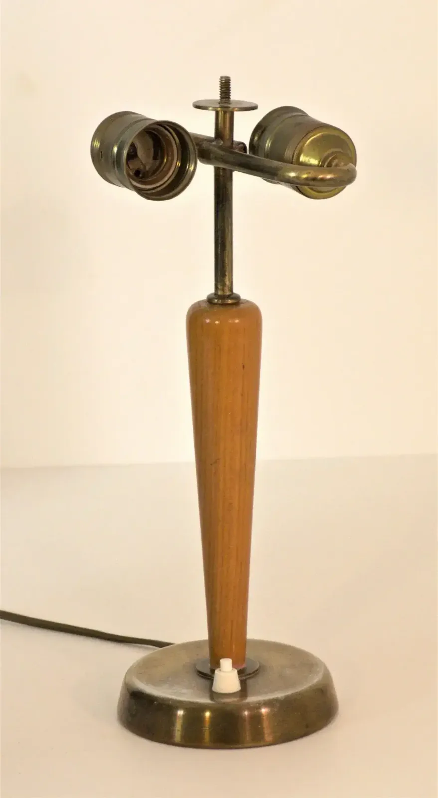 photo furniture Swedish Grace Period Brass And Oakwood Table Lamp By Böhlmarks, 1920s