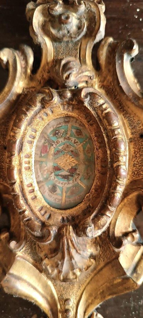 Ancient Relics With Reliquary, 18th Century And Earlier photo for sale