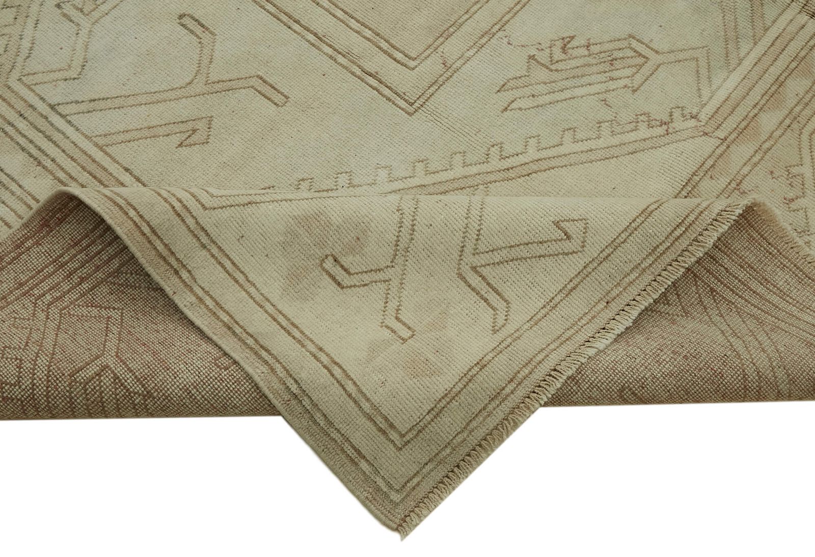 Handamde Beige Vintage Large Area Rug 264 Cm X 402 Cm photo vinterior