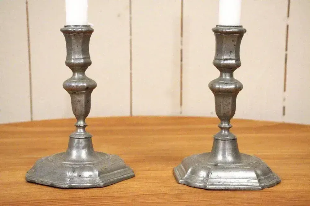 Antique Swedish Baroque Pewter Candlesticks By Nils Christophersson Forss, Västerås, 1745, Set Of 2 photo vintage