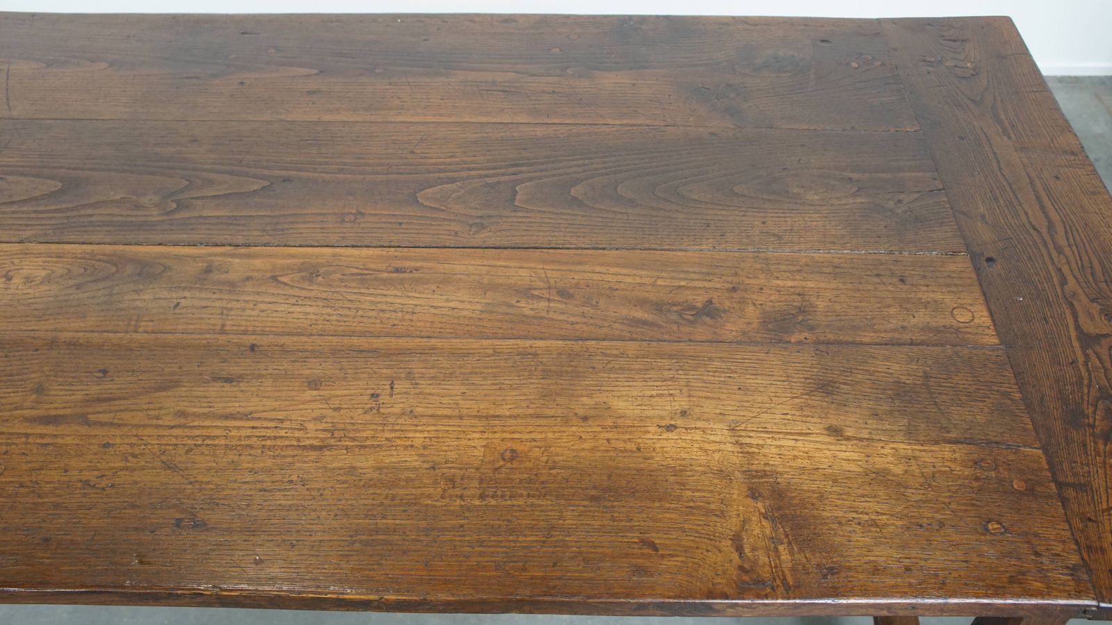 Antieke Franse Boereneeettafel Van Kastanjehout Voor 4 Tot 6 Personen, Met Twee Lades – Begin 19e Eeuw photo buy