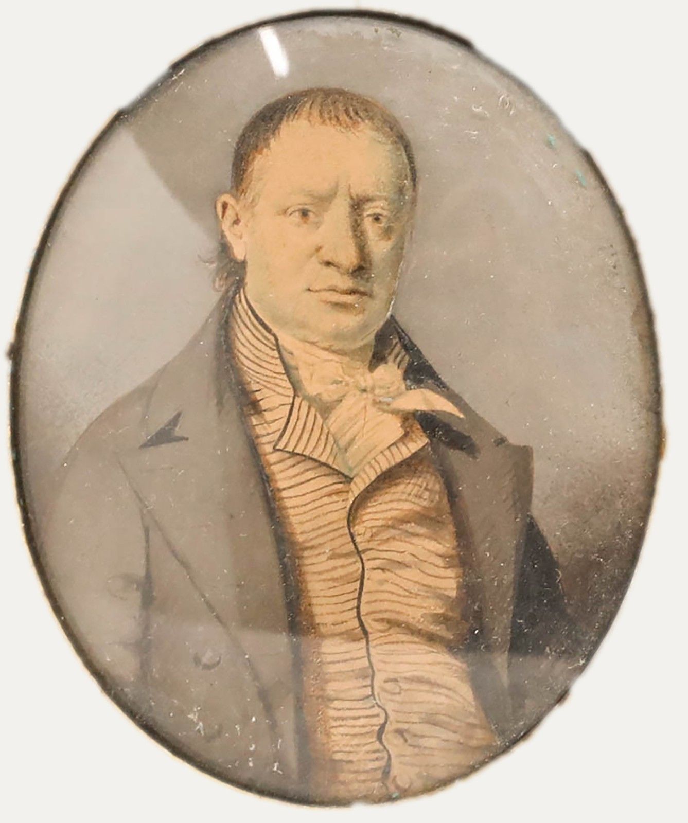 Miniature Early 19th Century Watercolour Portrait Of A Gentleman photo vinterior