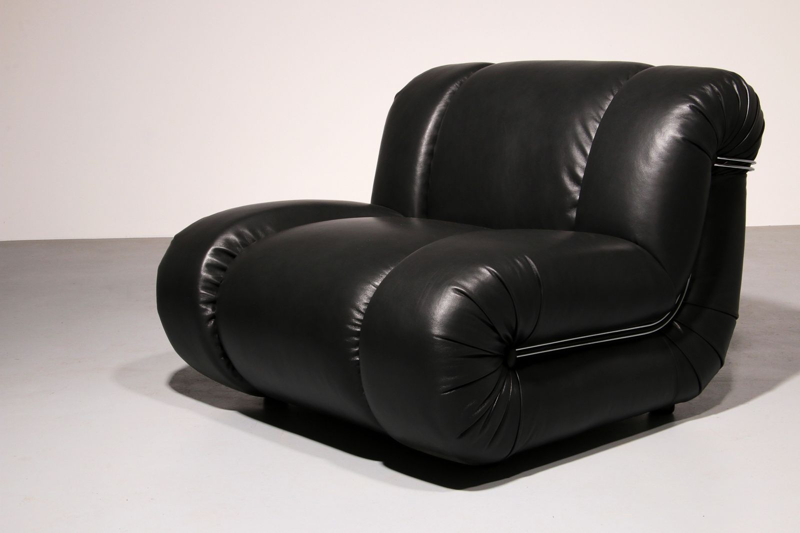 Furniture Mimo Padova Black Leader Modulaire Lounge Chairs "Velasquez"   1970 photo