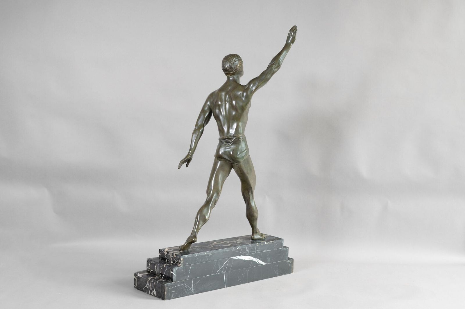 Bronze Olympian Figure, 1930s, Vintage photo furniture