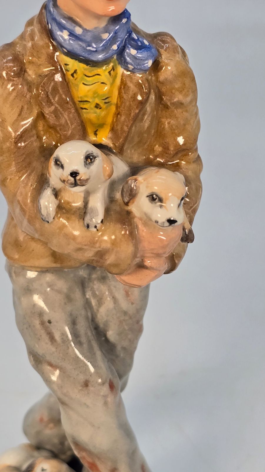 A Rare Edwardian Wedgwood & Co. Ltd China Figure Of The Puppy Seller. photo 340.0