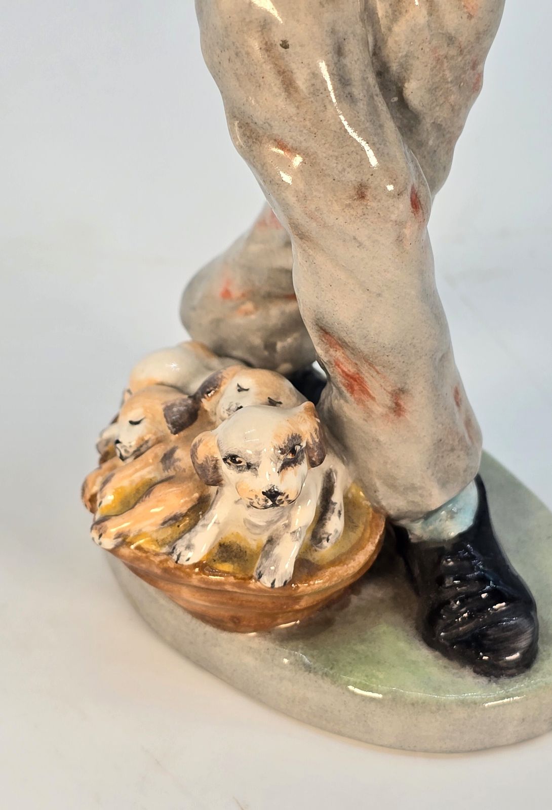 Home Decor A Rare Edwardian Wedgwood & Co. Ltd China Figure Of The Puppy Seller. photo