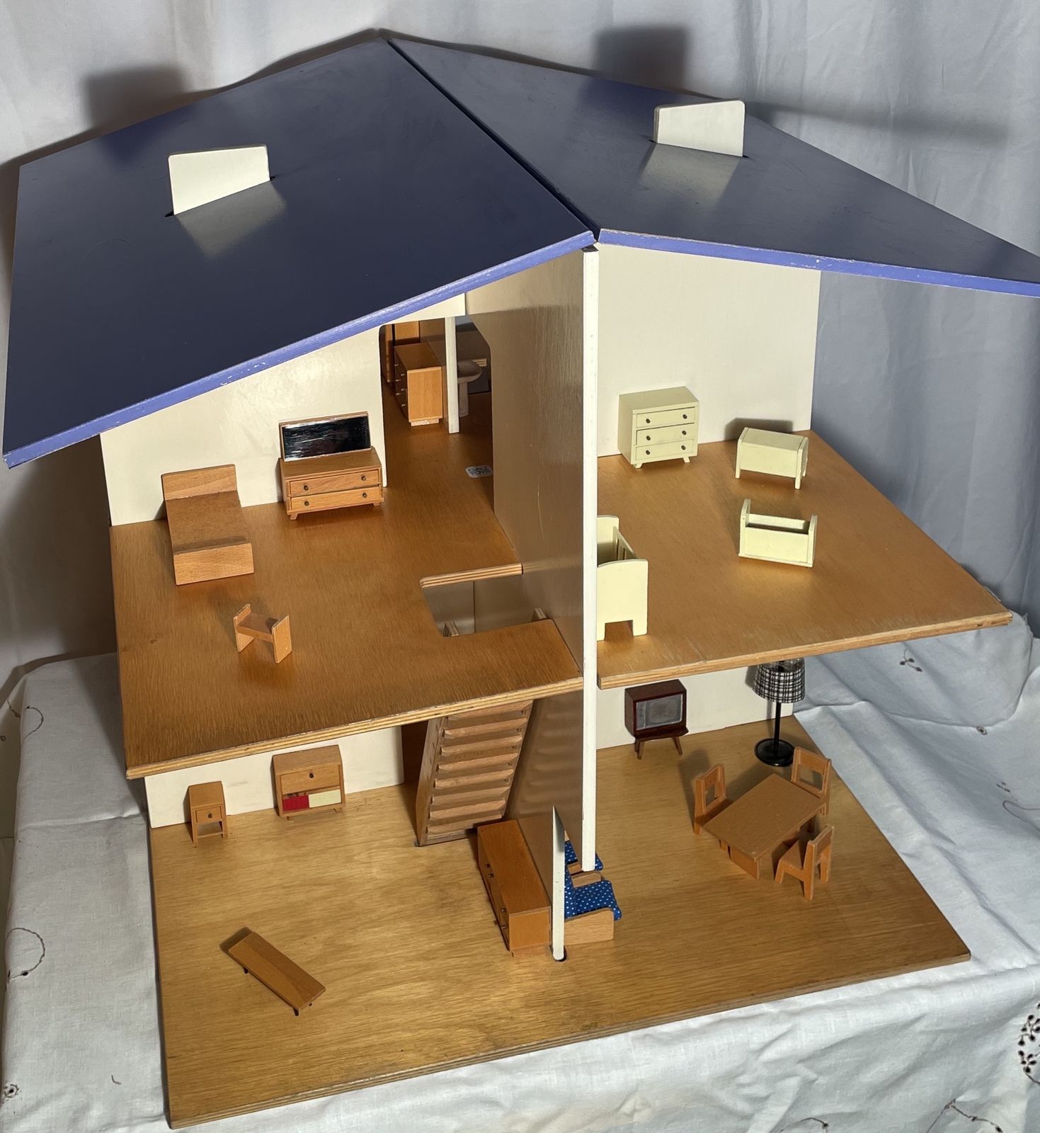 photo furniture Mid Century Galt Dolls House (Roger Limerick) With Furnishings